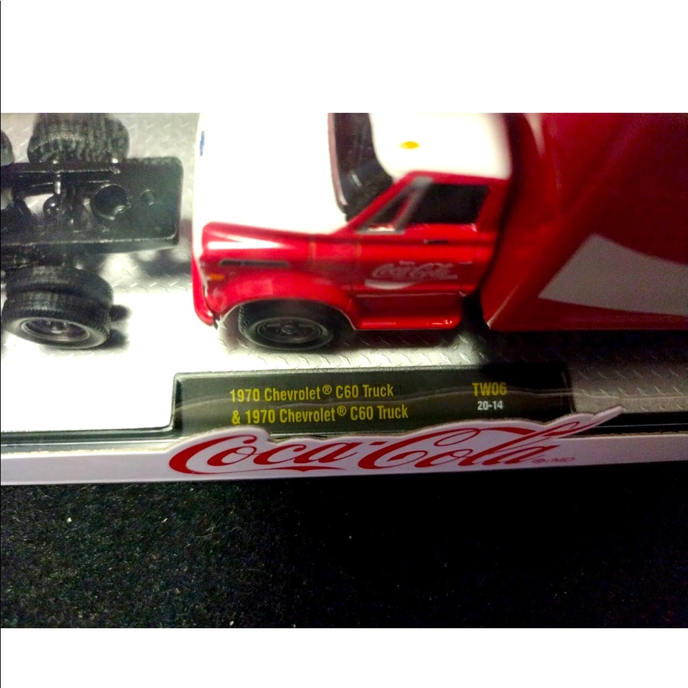 M2 Machines Auto-Haulers Coke 1970 Chevy C60 & 1970 Chevy C60 Truck TW06 - Picture 5 of 8